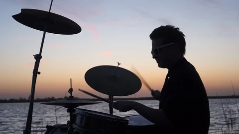 DRUMS3 Stockbeeldmateriaal 94527829