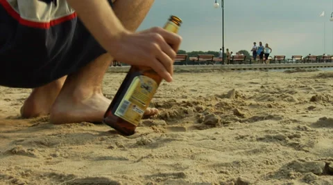 Drunk man going to swim. Don't drink and swim. Stock-Footage 39477584