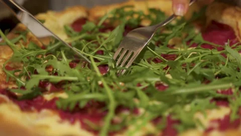 Dry Beef Pizza Stock-Footage 226652668
