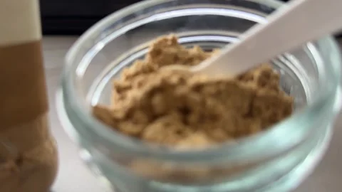 Dry Ginger Powder 스톡 동영상 337008723