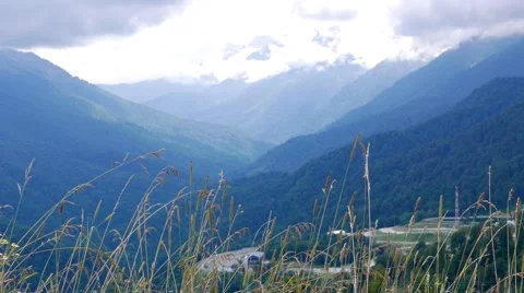 Dry grass in the mountains. Panorama. Sochi, Russia. 1280x720 Vídeo Stock 53746523