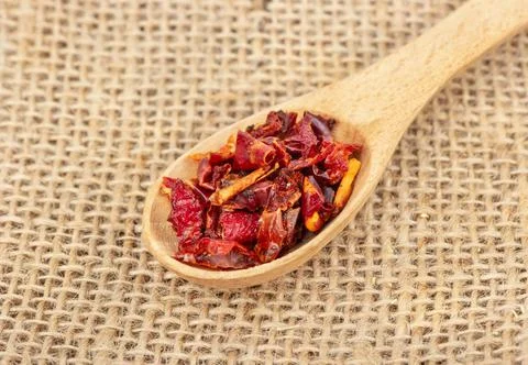 Dry red pepper in spoon Stock-Fotos