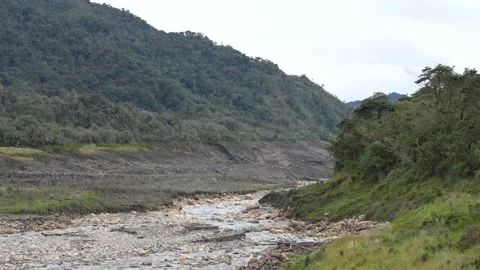 Dry River Bed Mountain Landscape Chingaza Paramo Colombia Stockbeeldmateriaal 335013360