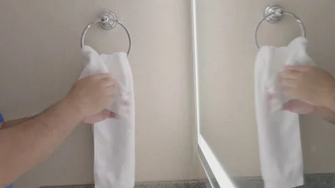 Drying hands with a towel Video stock 320974934