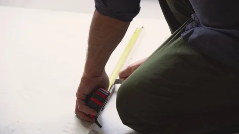 Drywall cutting Stock Footage 117904426