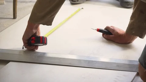 Drywall cutting Stock Footage 117904576