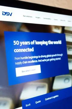 Dsv website displaying global logistics supply chain information Stock Photos