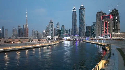 Dubai downtown at night 库存影片 70424994