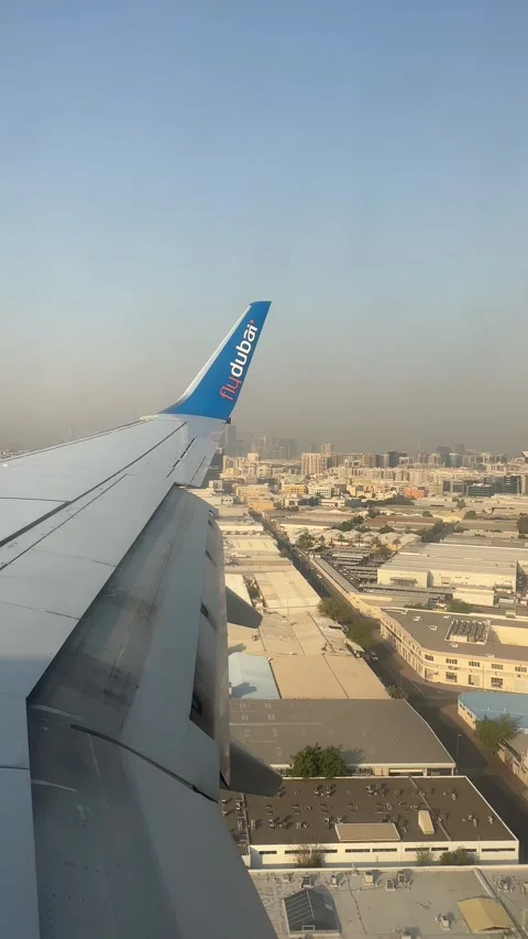 Dubai Landing Stock Footage 253543218