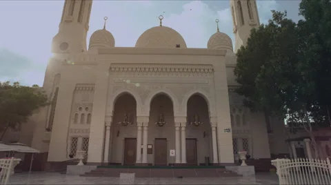 Dubai mosque  Stock Footage 63986657