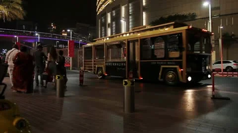 Dubai by night 스톡 동영상 21324380
