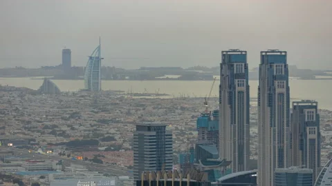 Dubai twilight bay view construction rooftop timelapse 4k united arab emirates Vídeo Stock 132360916