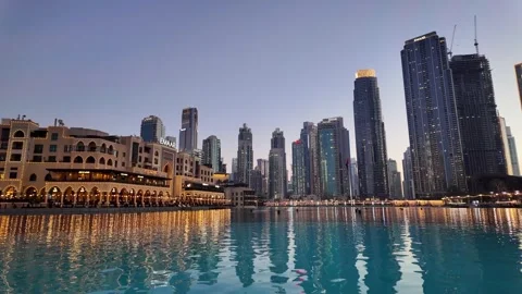Dubai, UAE - 23 June 2026: Downtown skyline with Burj Khalifa and UAE flag Vídeo Stock 337504901