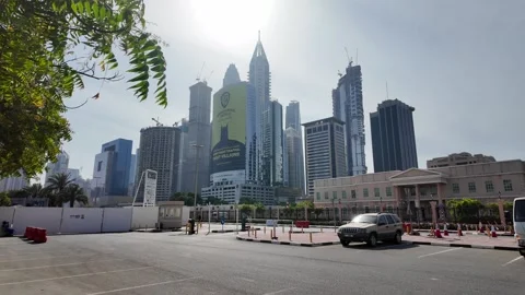 DUBAI, UAE - APRIL 23, 2026: Cinematic night view of Dubai Marina and JBR s.. Stock Footage 333307359