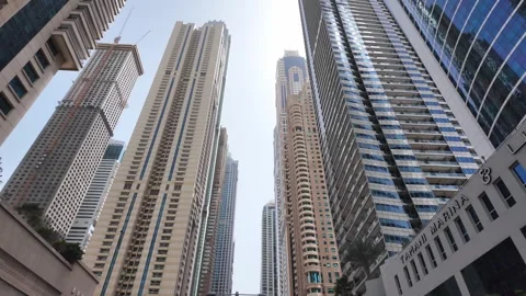 Dubai, UAE - June 11, 2026: Modern skyscrapers and cityscape in Dubai Marin.. Vídeo Stock 336713035