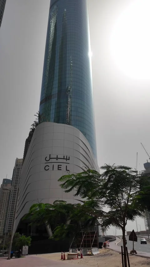 Dubai, UAE - June 11, 2026: Modern skyscrapers and cityscape in Dubai Marin.. Vídeo Stock 336713111