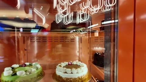 Dubai, UAE - September 29, 2026 - Interior view of Cold Stone Creamery in M.. Video stock 346758831