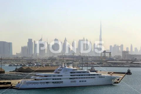 Photograph: Dubai, VAE, Port Rashid, Yacht Dubai, Skyline, Dubai, VAE ...