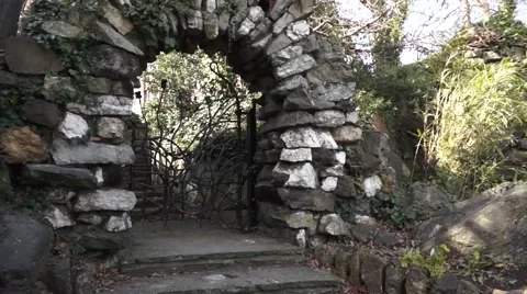 Dublin Garden Enterance Video stock 48423665