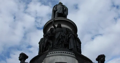 Dublin Statues 스톡 동영상 101024300