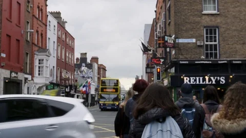 DUBLIN YELLOW BUS Video stock 95463345