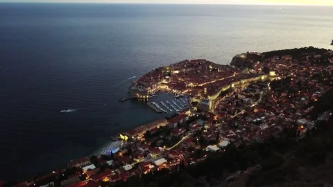 Dubrovnik by night 스톡 동영상 79136324