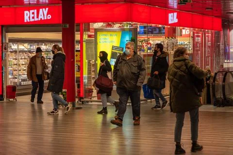 Due to COVID-19, Prague main train station (Praha Hlavni Nadrazi) is almost e Stock Photos