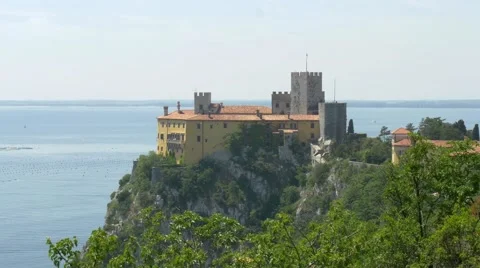 Duino castle seen from Rilke trail 스톡 동영상 68346519