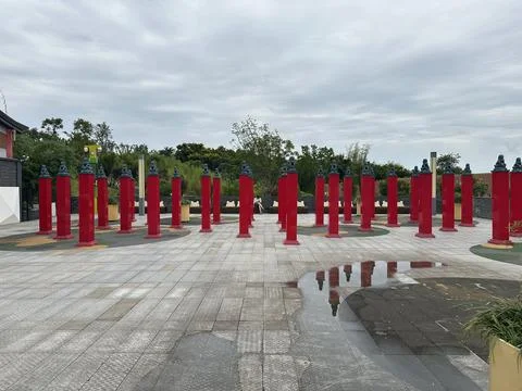 Dujiangyan Panda Base red pillars - September 17th, 2025 - Chengdu, China Stock Photos