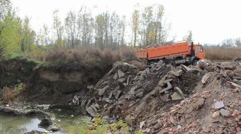 Dump 스톡 동영상 32280634