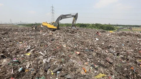 Dump yard in Dhaka-2018 Video stock 97773962