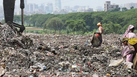 Dump yard in Dhaka-2018 Video stock 97776792