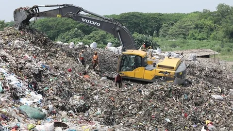 Dump yard in Dhaka Video stock 97275794