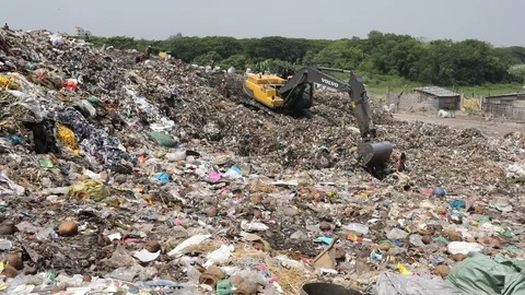 Dump yard in Dhaka Video stock 97276716