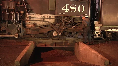 Dumping the fire Stock Footage 44173918