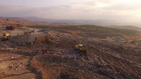 Dumping ground tracktor drone 4K 스톡 동영상 74500507