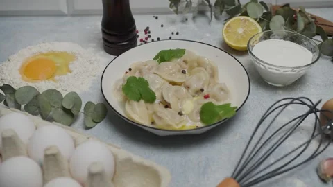 Dumplings with broth Video stock 268576450