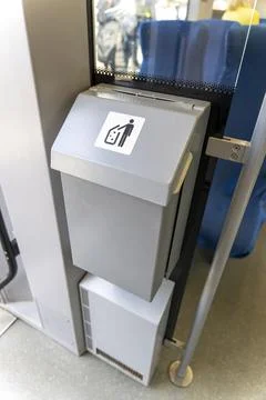 A dumpster on the train. a special garbage can on the train Foto stock