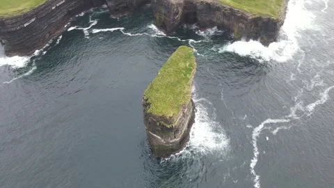 Dun briste , sea stack Stock Footage 291898560