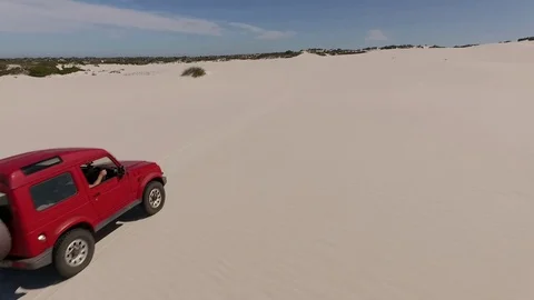 Dune Drive 4 Vídeos de archivo 105897984