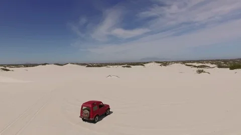 Dune Drive 5 Vídeos de archivo 105897737