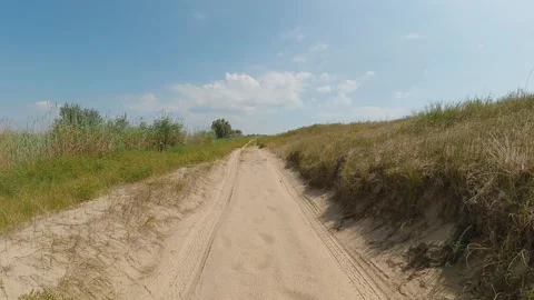 Dune Jeeping 스톡 동영상 235831642