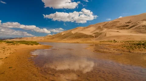 Dunes in the Gobi desert. Mongolia Vidéo 66258910