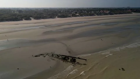 Dunkirk Beach drone over wreck of Crested Eagle 動画素材 197002931