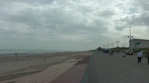 Dunkirk beach, scene of mass evacuation of British Expeditionary Force in WW2 動画素材 12406618
