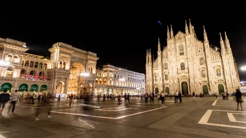 Duomo di Milano Stock Footage 75754242
