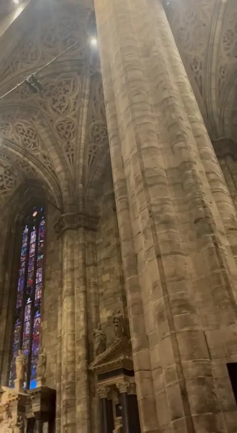 Duomo di Milano 動画素材 230109375
