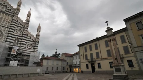 Duomo square Monza Video stock 131819470