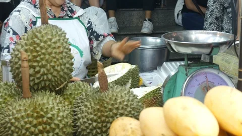 Durian Stall, Thailand Video stock 106924897