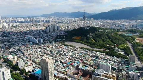 Duryu Intersection Traffic in Naedang dong, Seo gu, Daegu city, Gyeongsangbu Vídeo Stock 218339409